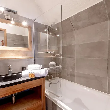 4 Pers. A Sud, Balcon Et Parking - Fr-1-343-251 * Chamonix